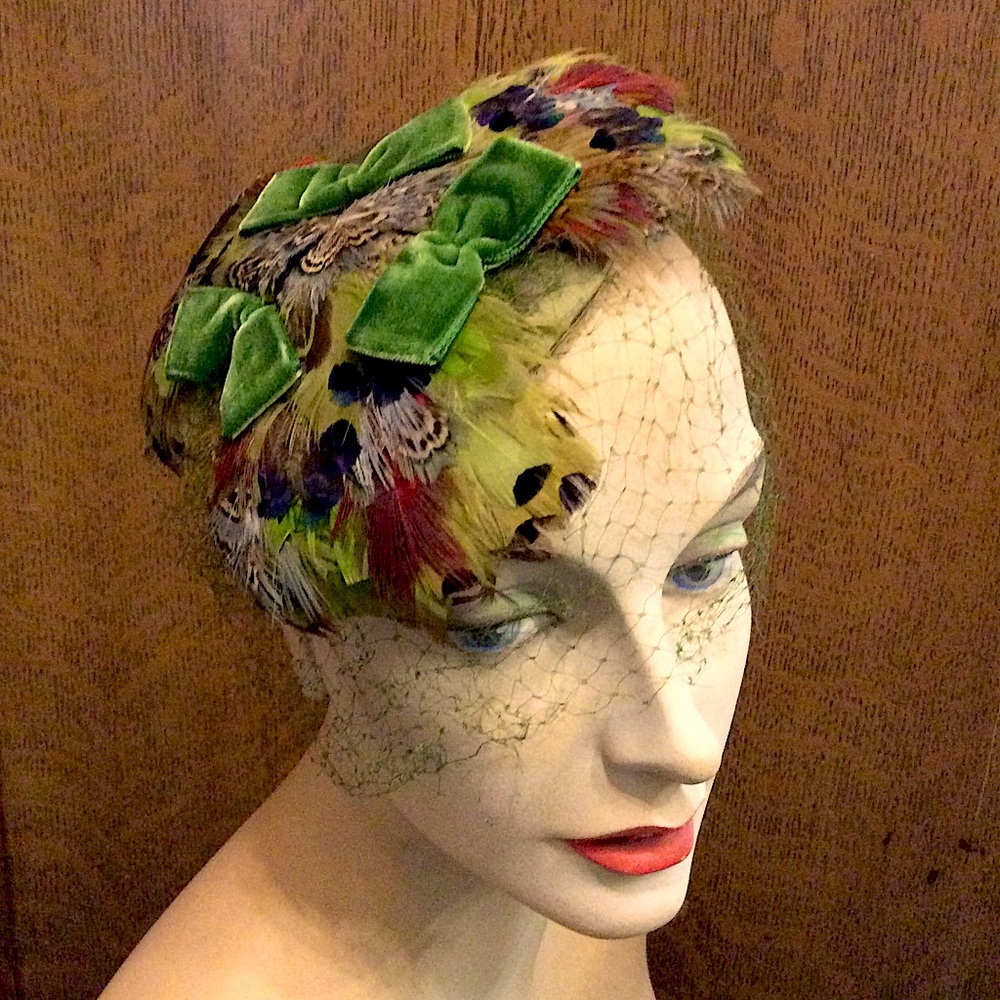 Beautiful Vintage Moss Green Fascinator